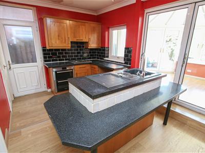 ISLAND STYLE KITCHEN